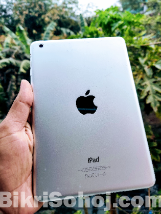 Apple ipad mini 1st Gen 16gb